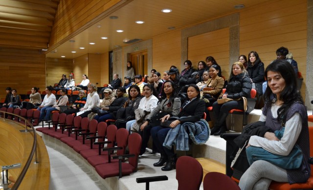 A Fundación Juan Soñador visita o Parlamento de Galicia coincidindo co Día Internacional do Migrante